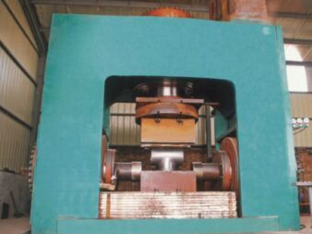 Cold machine three-way machine